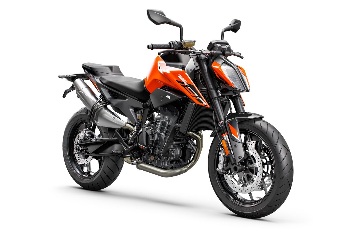 486206_MY22 KTM 790 DUKE - EU _45_ right front_EU_ Global_04_STUDIO_Studio_GLOBAL_EUROPE_03_STUDIO